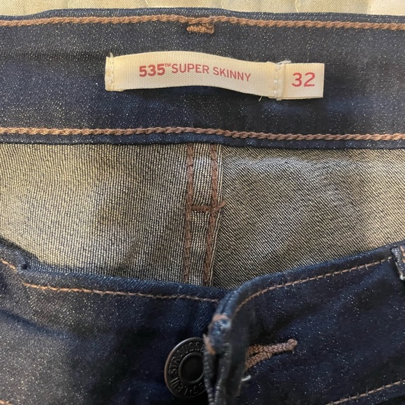 Levi’s 535 Super Skinny Jeans - Picture 2 of 4